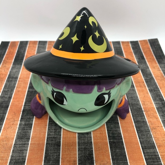 🧙‍♀️Ceramic Witch Open Mouth Halloween Candy Dish - Picture 2 of 11
